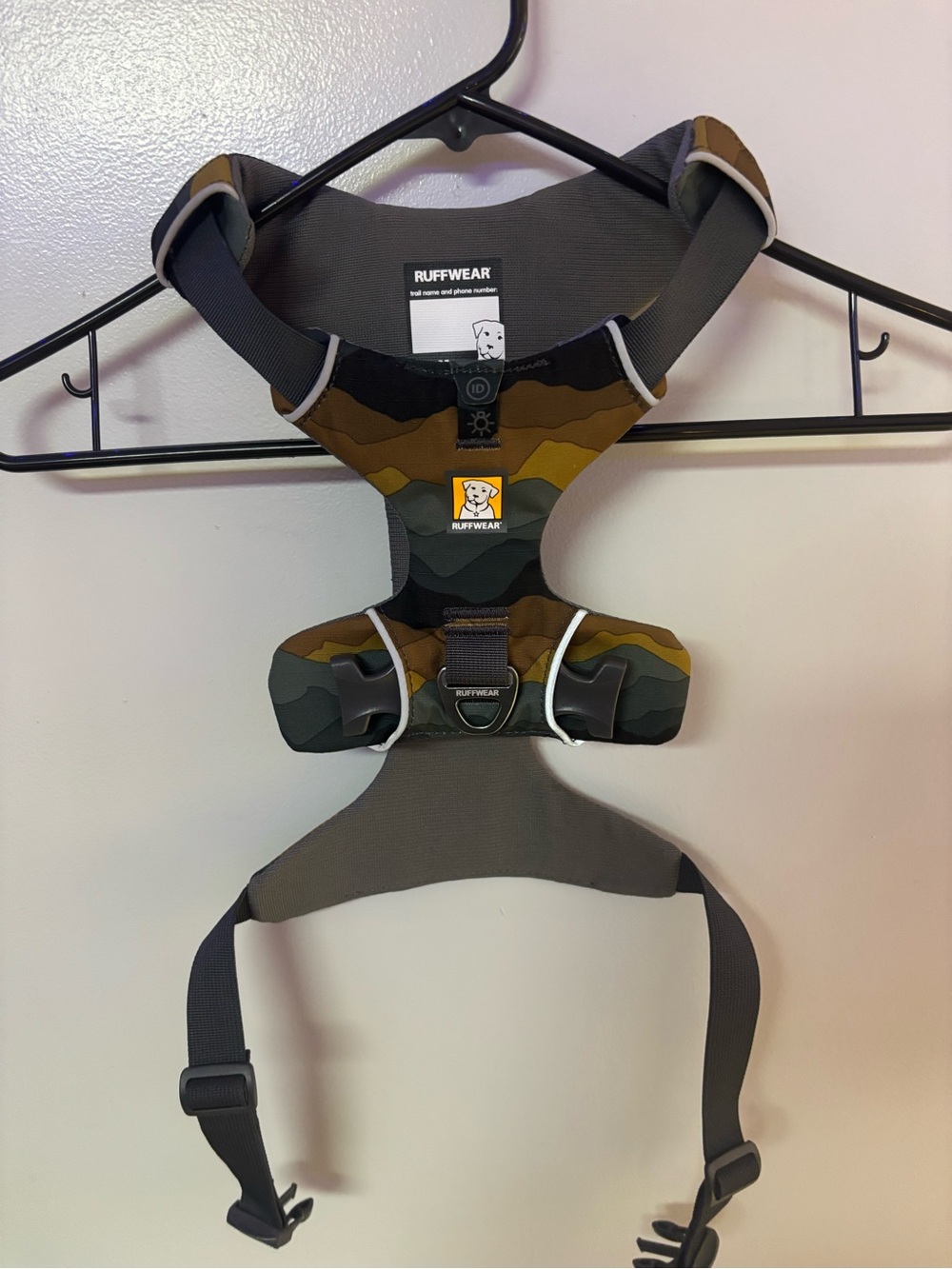 Ruffwear Camo Pattern Dog Harness with Olive Leash and Pouch - Picture 5 of 13